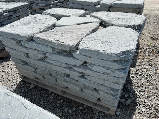 Lot 11: 3 pallets 2.5" Tumbled Irregular Bluestone Pavers 2